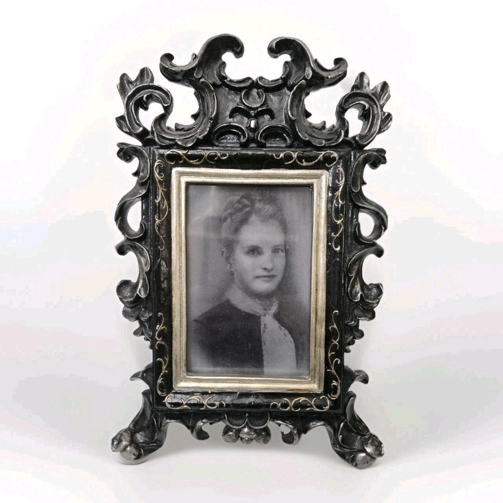 Halloween Frame Changing Portrait Tabletop Decor 11.5 X 7.5